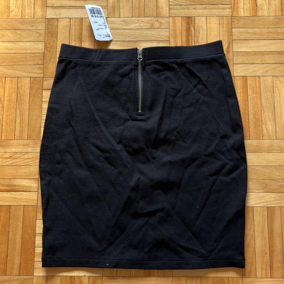 NEW Forever 21 short skirt - Picture 3 of 3